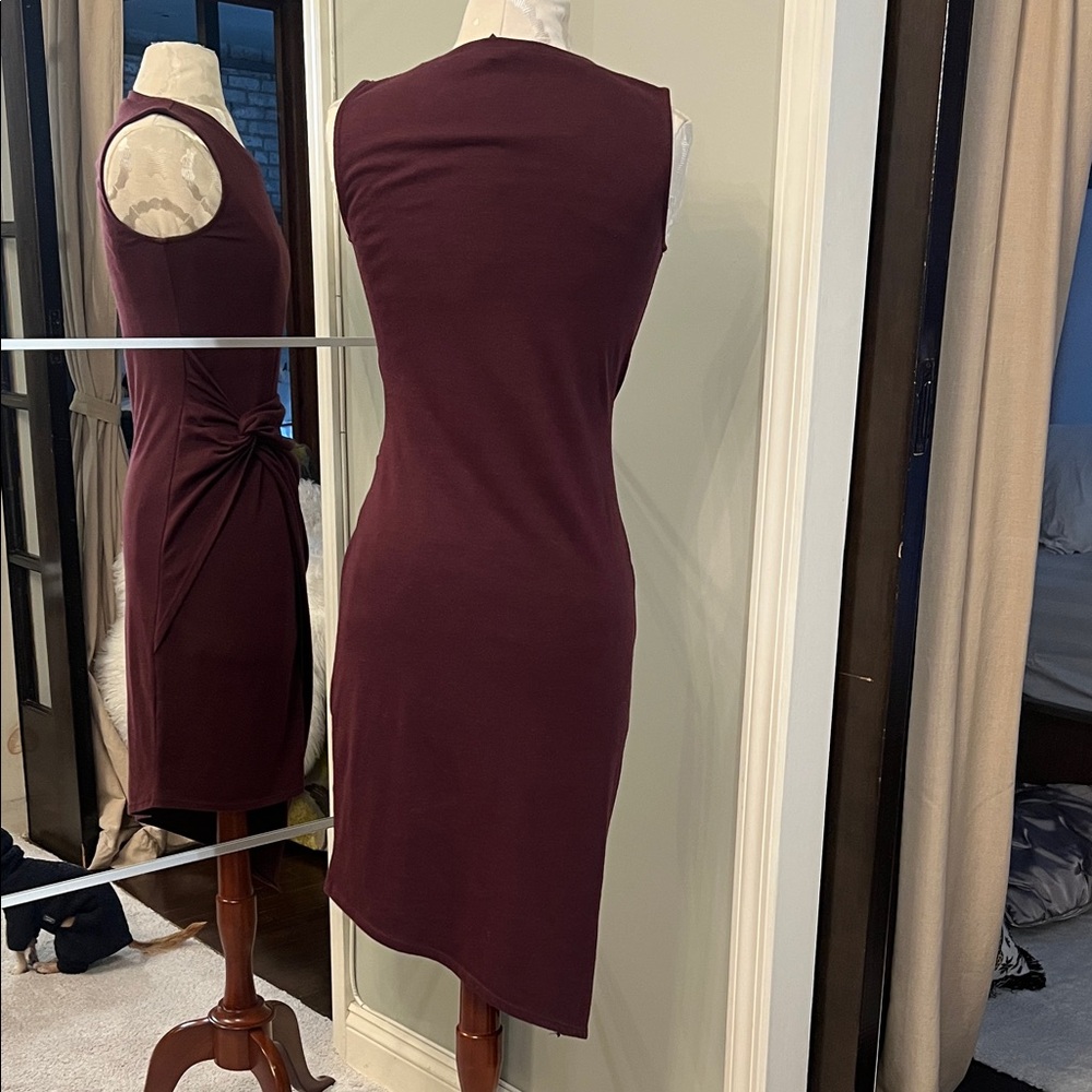 Trouvé Sleeveless Twist-Waist Midi Dress in Plum - Picture 5 of 7